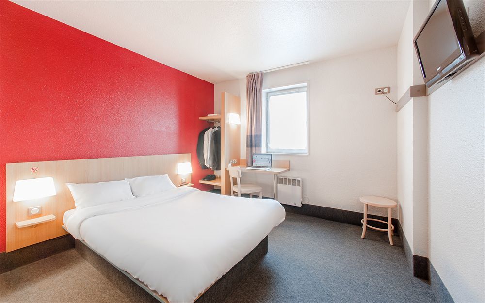 B&B Hotel Lille Lezennes Stade Pierre Mauroy Экстерьер фото