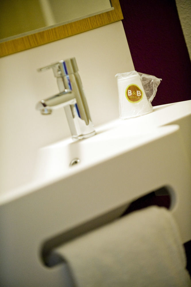 B&B Hotel Lille Lezennes Stade Pierre Mauroy Экстерьер фото